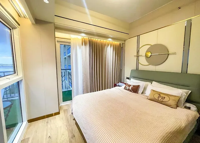 Lovely & Luxury 1br Near Solaire, Okada W Sunset Apartamento