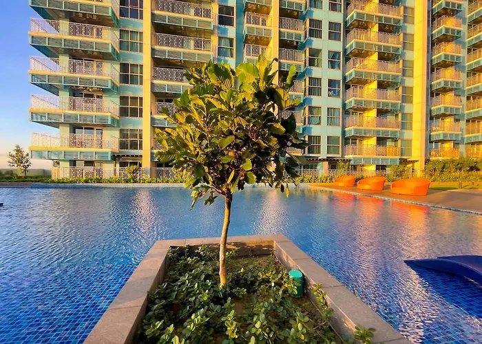 Lovely & Luxury 1br Near Solaire, Okada W Sunset Apartamento